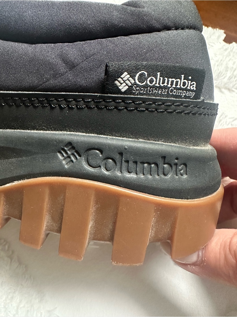 Columbia Black Upper with Gum Lug Sole Winter Boot